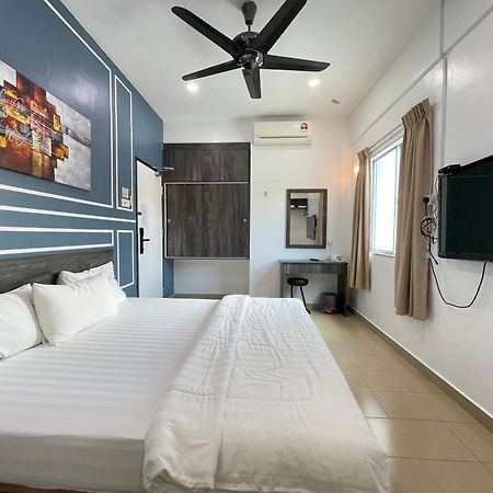 Mr Homestay Hotelstyle Room Teluk Intan Exteriör bild