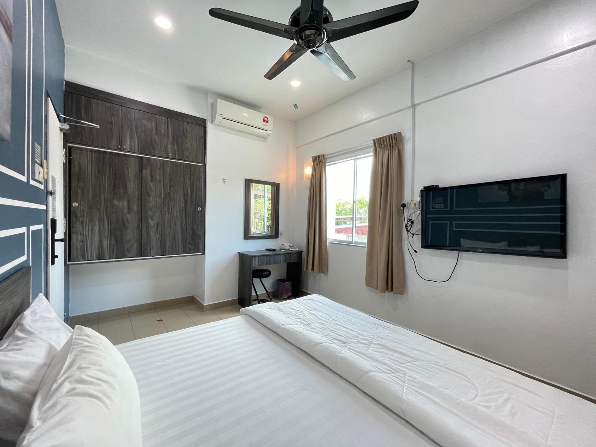 Mr Homestay Hotelstyle Room Teluk Intan Exteriör bild