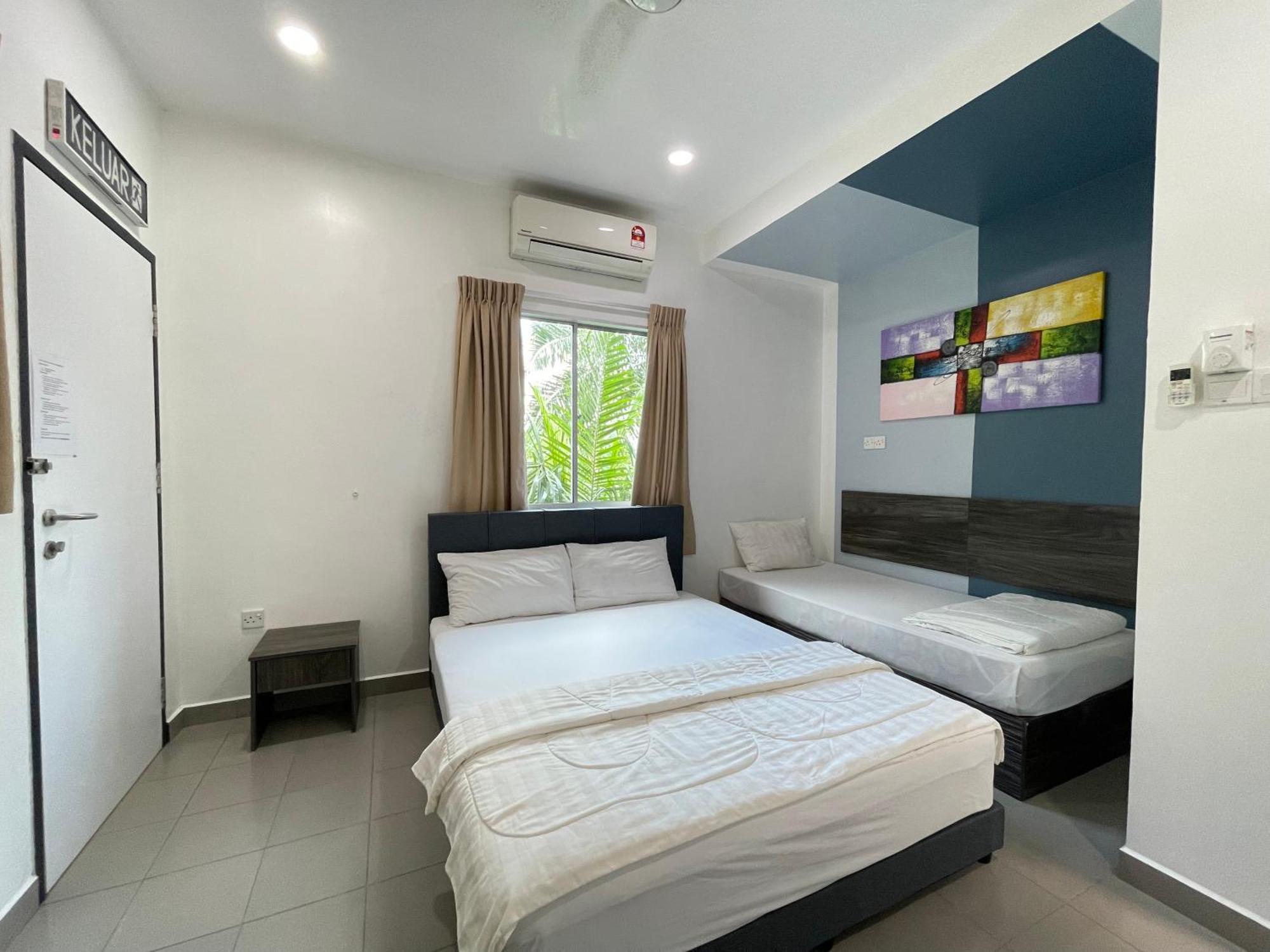 Mr Homestay Hotelstyle Room Teluk Intan Exteriör bild