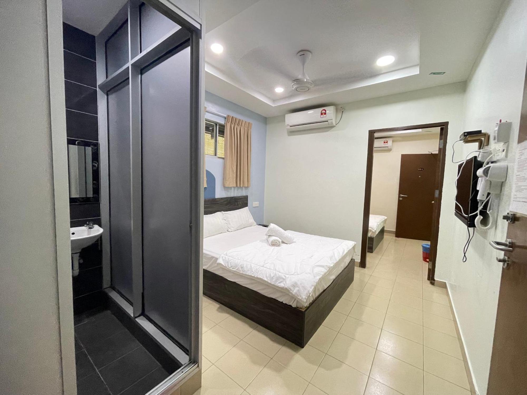 Mr Homestay Hotelstyle Room Teluk Intan Exteriör bild
